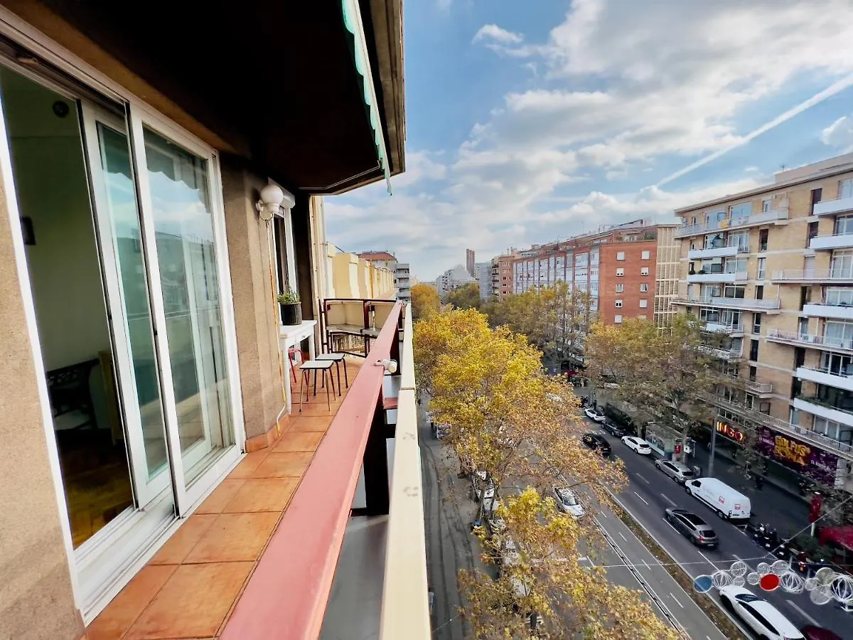 Privat bolig Your Second Home In Barcelona With Private Room And Private Bathroom Close To Montjuic, Pl Espana, La Rambla, Ferry Port Spanien